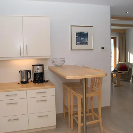Delano Apartment *