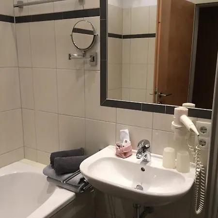 Delano Umhausen